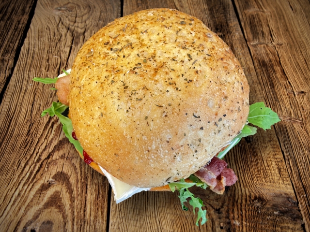 Foto Panini Camembert-Cranberry-Bacon