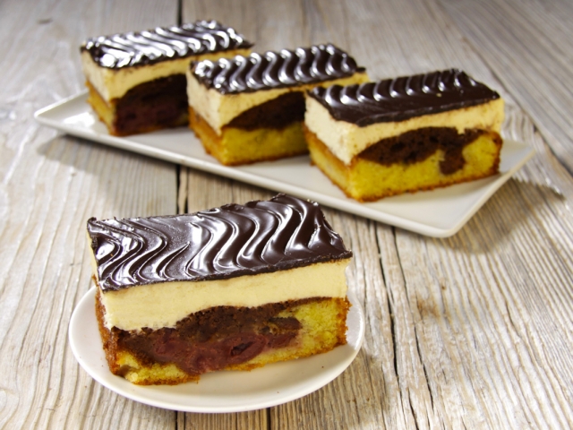 Foto Donauwellen Schnitte