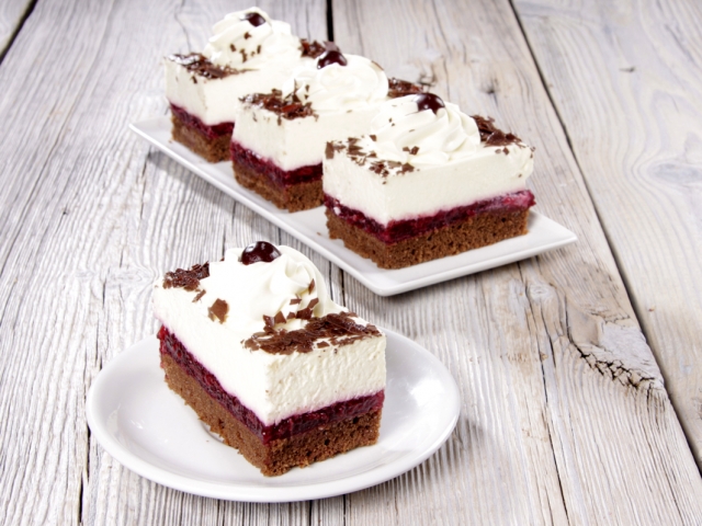 Foto Schwarzwälder-Kirsch Schnitte